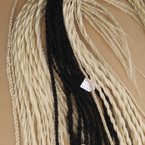 3 blonde black tie on ponytail extensions - Picture 4 of 8